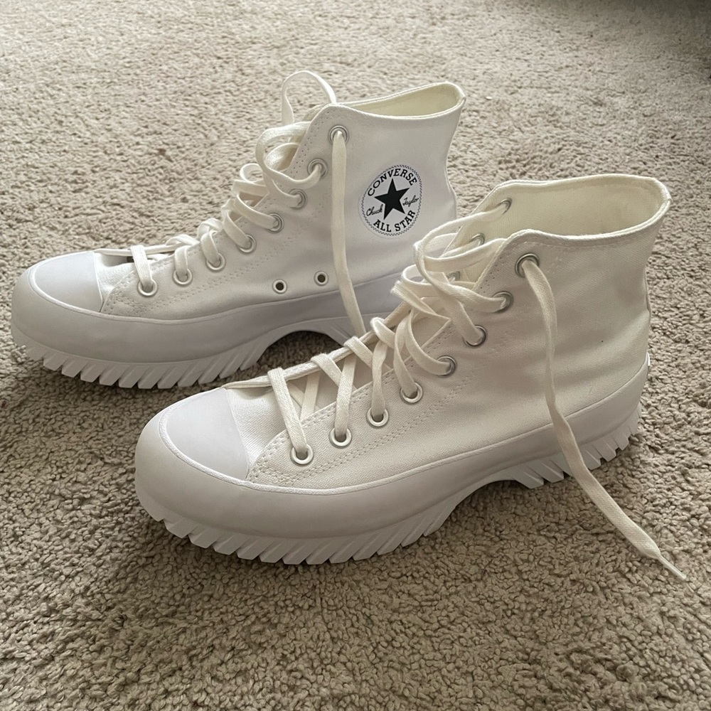WHITE HIGH TOP PLATFORM CONVERSE